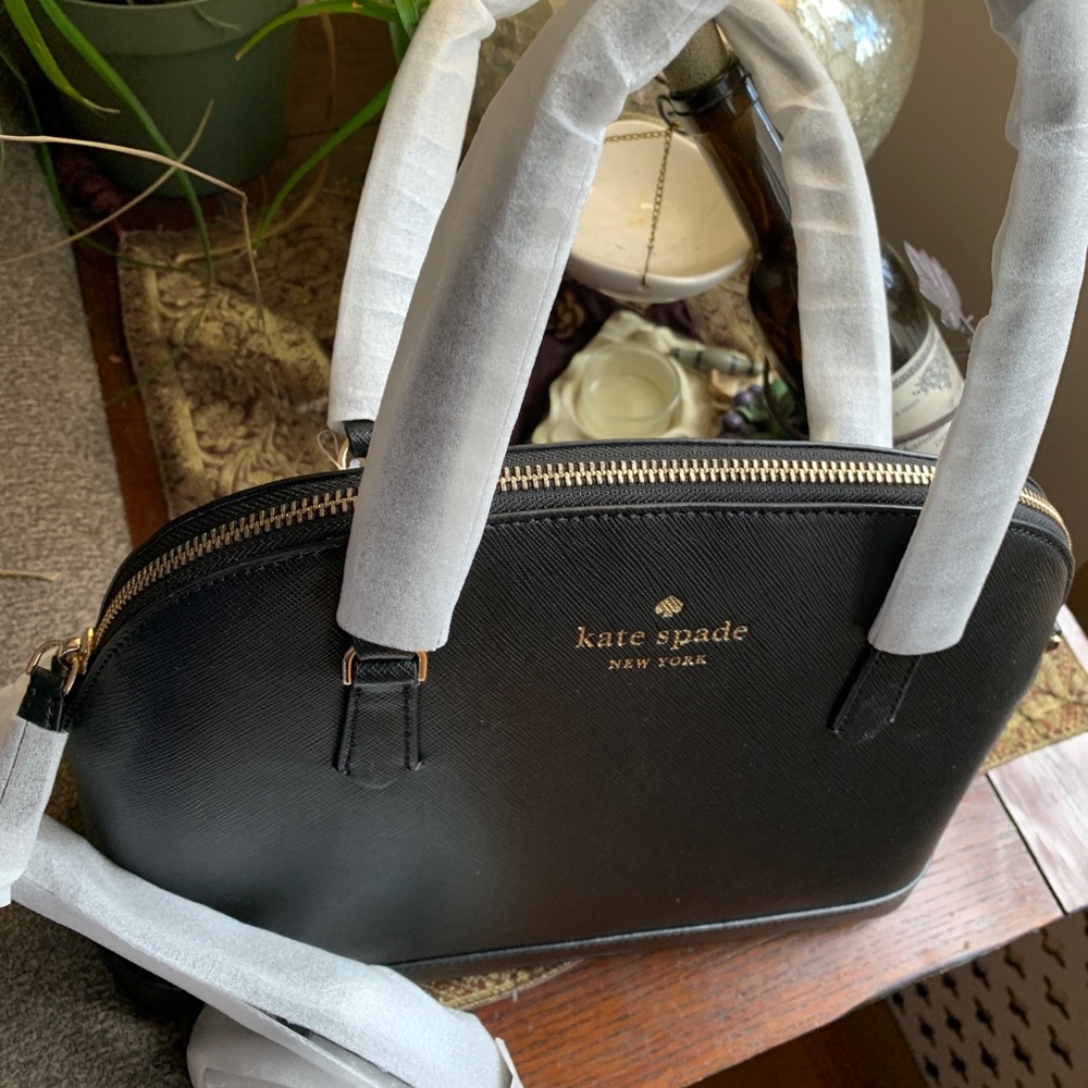 Authentic KATE SPADE leather top zip satchel/crossbody - Picture 4 of 14
